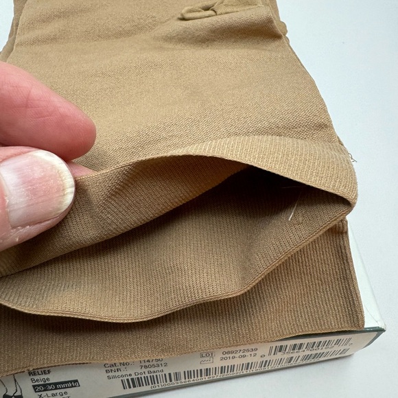 NEW Jobst Relief Comp. 20-30 mmHg X-Large Knee High Stockings Support Beige - Picture 8 of 10